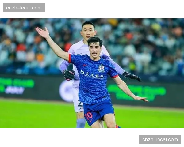 申花锋线重组拉唐盖伊搭档 能否弥补路易斯阿苏埃离队空缺